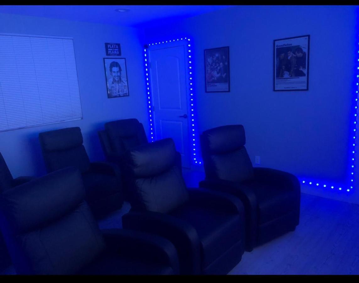 Podlife Hotel Los Angeles Bagian luar foto